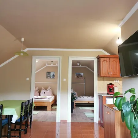 Napsugár Apartamento *